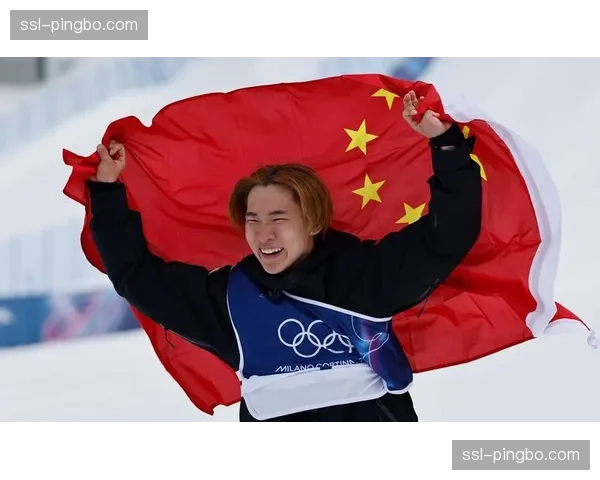 苏翊鸣生日当天坡面障碍技巧夺冠 为中国代表团摘首金